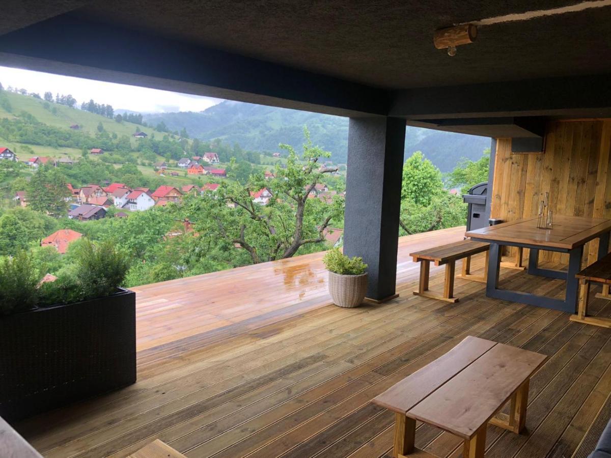 On Top Chalet Bran  Luaran gambar