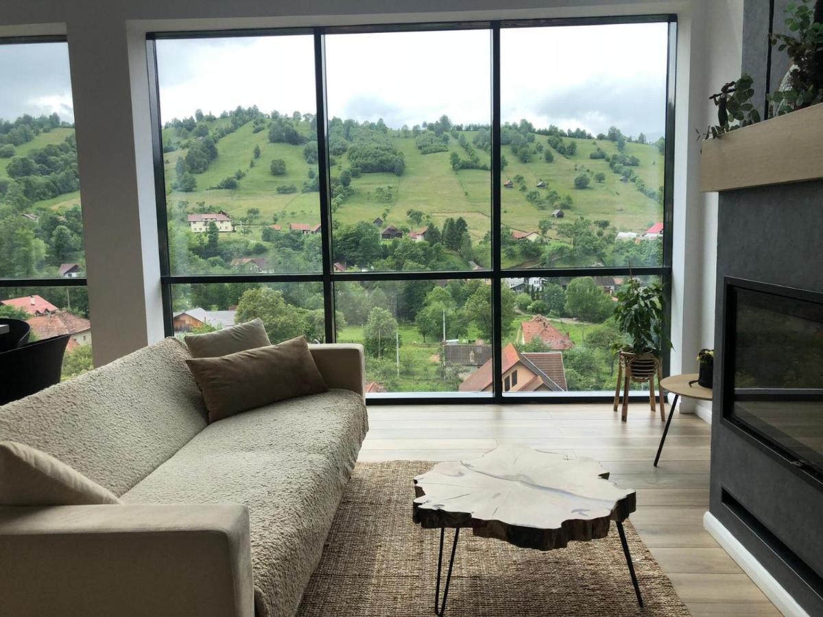 On Top Chalet Bran  Luaran gambar